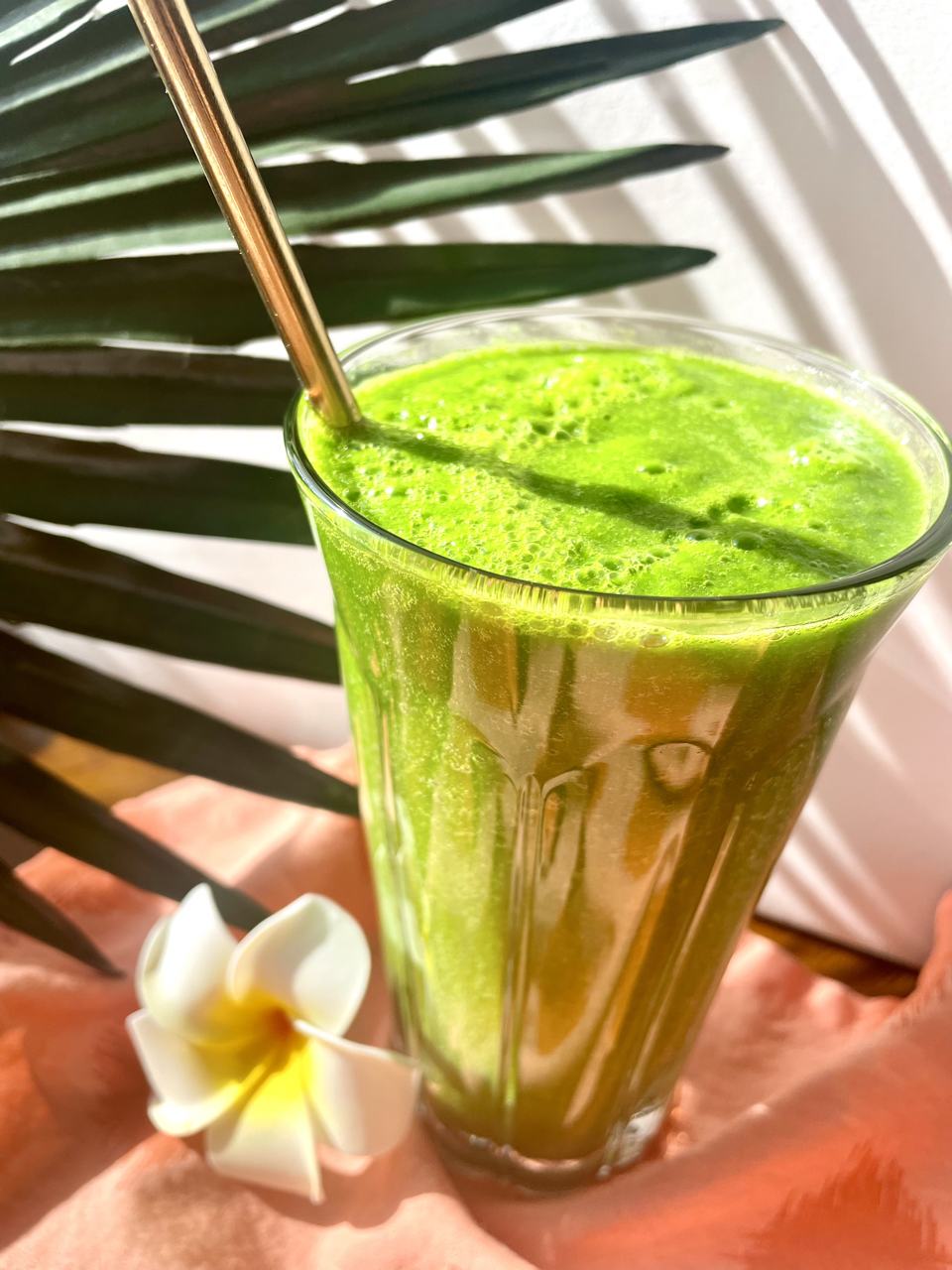 tropical green smoothie